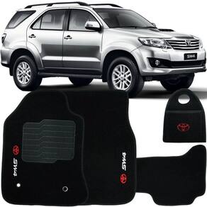 Jogo Tapete Automotivo Carpete + Lixeira Toyota Hilux SW4 2006 à 2015 Soft Logo Bordado Preto 6 Pçs