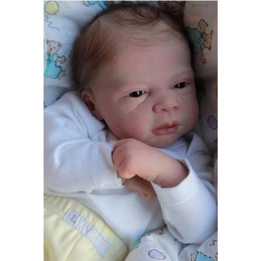 Bebê Lucas de Macacão (Bebe Reborn Menino de Silicone) – Bebe