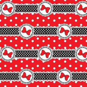 TOALHA TNT ESTAMPADA LAÇO E RENDA 0,68 X 0,68 m C/ 5 PEÇAS