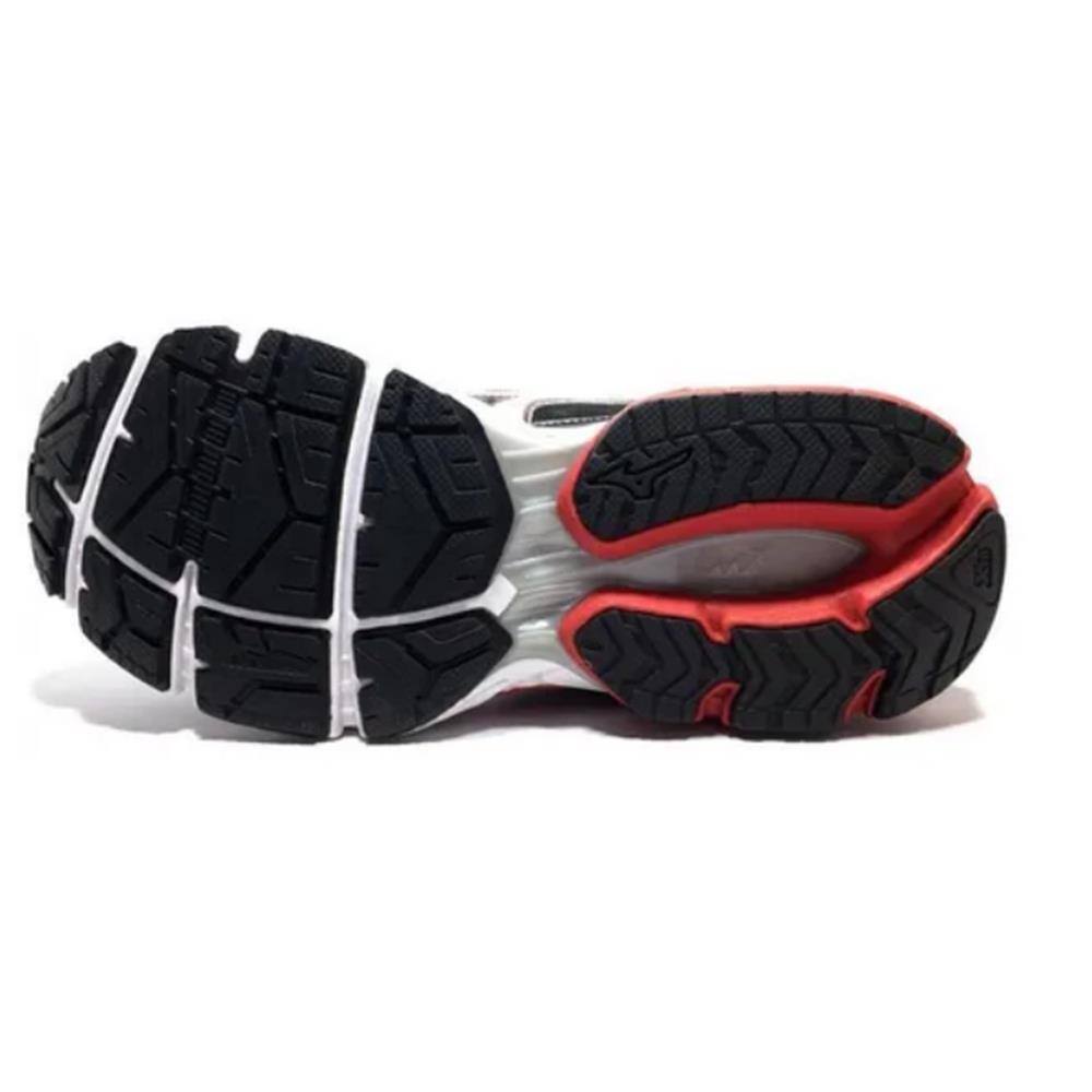 mizuno sonic tri