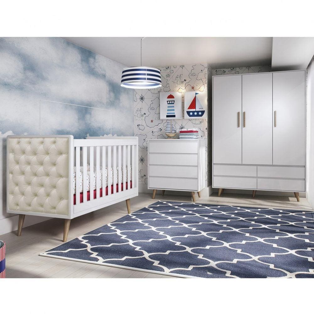 Quarto de Bebê com Guarda Roupa Cômoda 4 Gavetas e Berço com Capitonê Lorena Carolina Baby Branco/Madeira