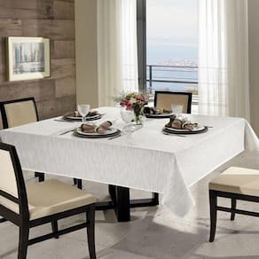 Toalha De Mesa Quadrada Dohler Clean Passion Liso 2,00X2,00M Cor 9625 Marfim