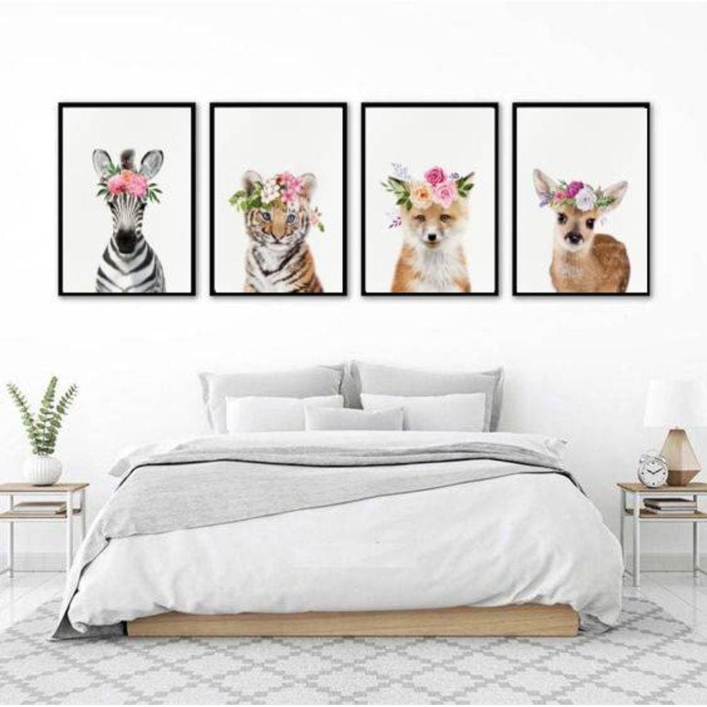 Kit 4 Quadros Decorativos Bichinhos Com Coroas