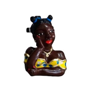 Mini Boneca Namoradeira Coque Black Decorativa Amarela