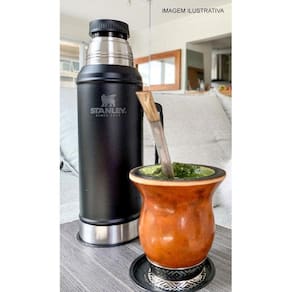 Garrafa Térmica Classic Preta 950 ml Stanley