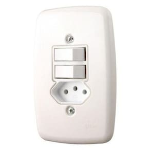 Pluzie 2 Seções Interruptor Simples E 1 Seção Tomada 20A