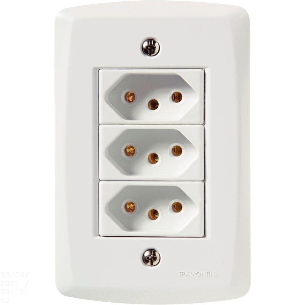 Conjunto 4x2 com 3 Tomadas 2P+T 10 A 250 V Tramontina Lux2 Branco Tramontina