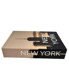 Livro de papelão decorativo estampa moderna `New York`