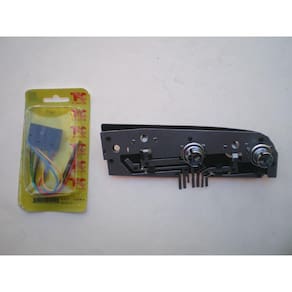 Placa de circuito e chicote da lanterna Fiat Uno 1984 a 2004 lado direito Rainha das Sete