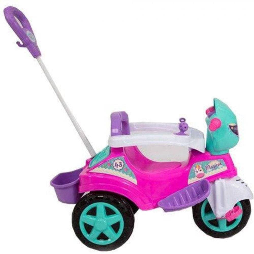 Triciclo de Passeio Baby City Menina com Pedal/Buzina/Guia
