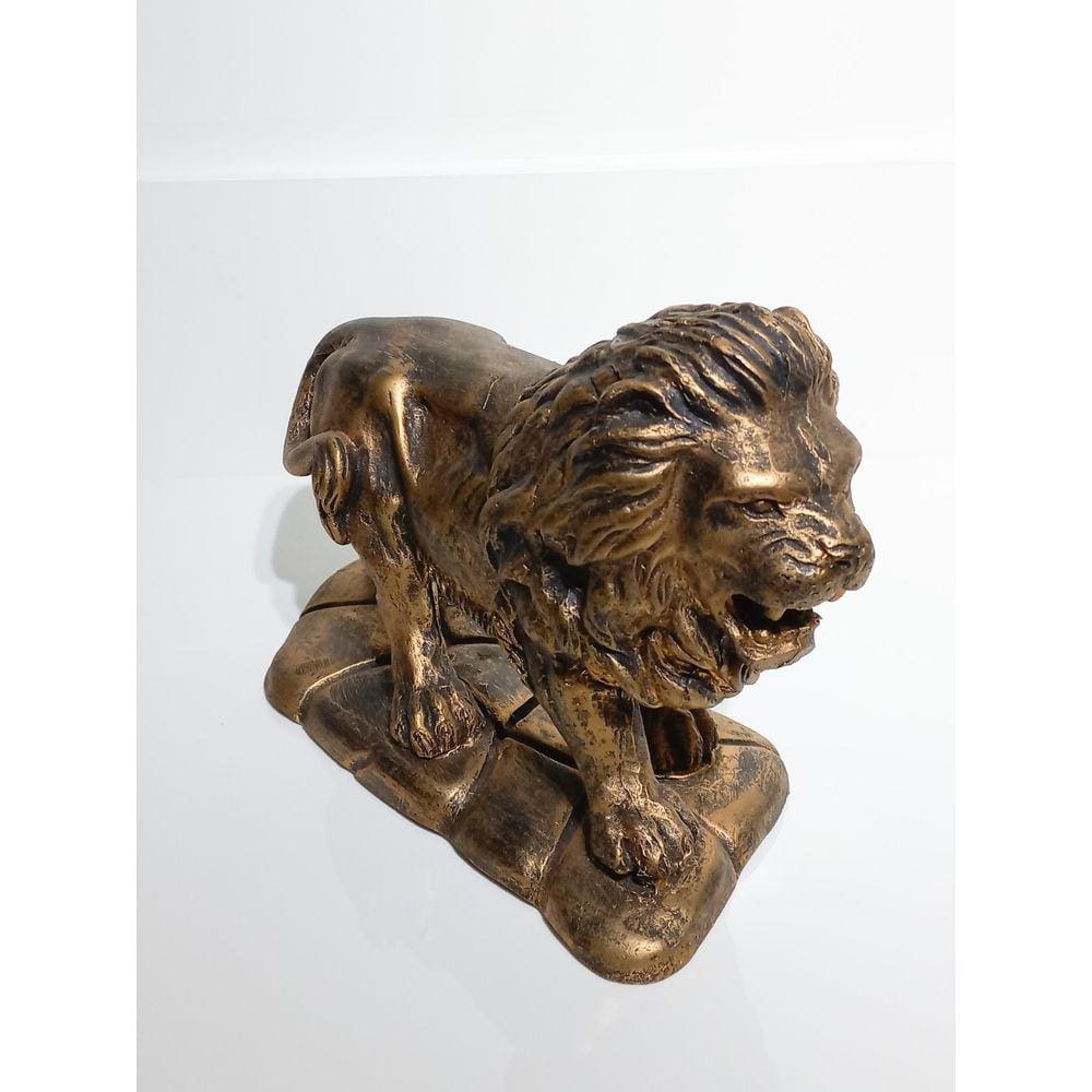 Estátua Leão de Resina Dourado