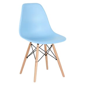 Cadeira Charles Eames Eiffel Dsw Com Pés De Madeira Clara Azul Claro