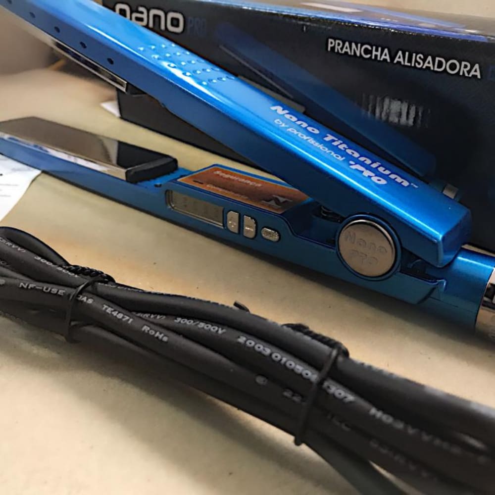 Chapinha de Cabelo Profissional 450°F Nano Titanium Pro Bivolt