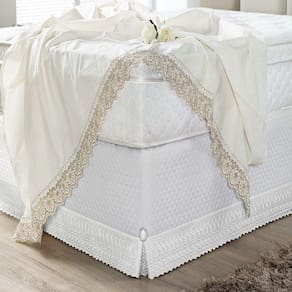 Saia De Cama Box Casal Paris Detalhe Em Lese Branca