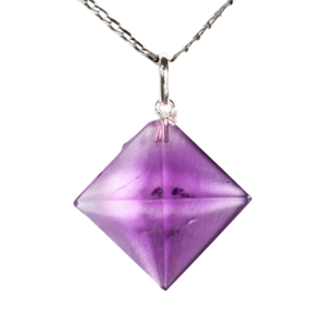 Pingente Piramide Ametista Extra Pedra Natural Prata 950