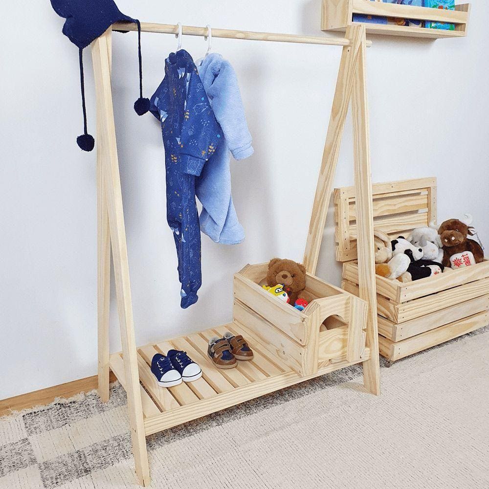 Arara para Roupas Slim em Madeira de Pinus Cor NATURAL