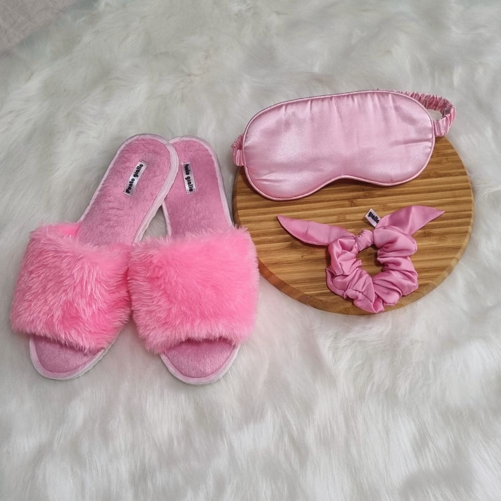 Kit pantufa + Mascara de dormir + Scrunchie Rosa