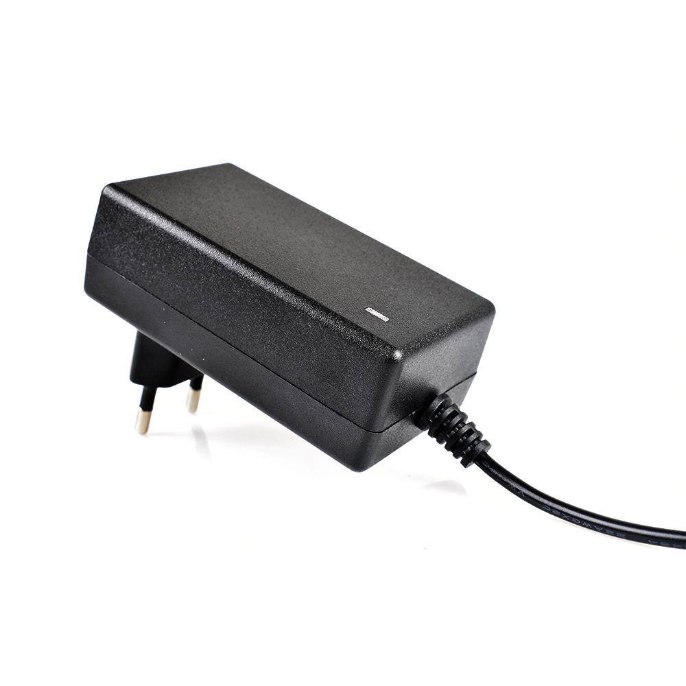 Fonte Chaveada EVUS 12V 2A 24W ACOMDC CFTV Bivolt PDC-2A