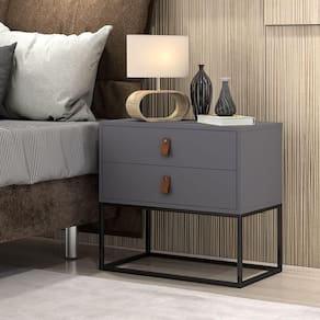 Mesa De Cabeceira Estilo Industrial Unic Com Pés De Ferro E Puxadores Em Couro