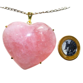 Colar Gigante Coração Quartzo Rosa na Garra Dourado