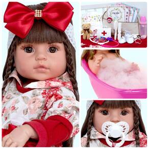 Boneca Reborn De Silicone Princesa de 55cm na cor Rosa Com Coelho De Pelúcia