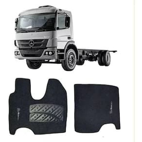 Jogo Tapete Carpete Mercedes Atego com Logo Bordado Preto