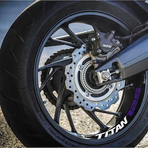 4 Adesivo Premium Honda Titan 125 Cor Prata