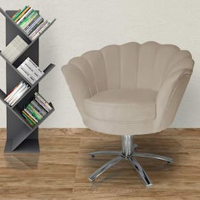 Poltrona Para Sala de Estar Com Base Giratória de Metal Pétala Suede Cappuccino - LM DECOR
