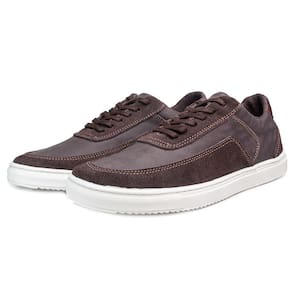 Tênis Casual M&D Store Com Detalhes De Recortes Em Seu Cabedal