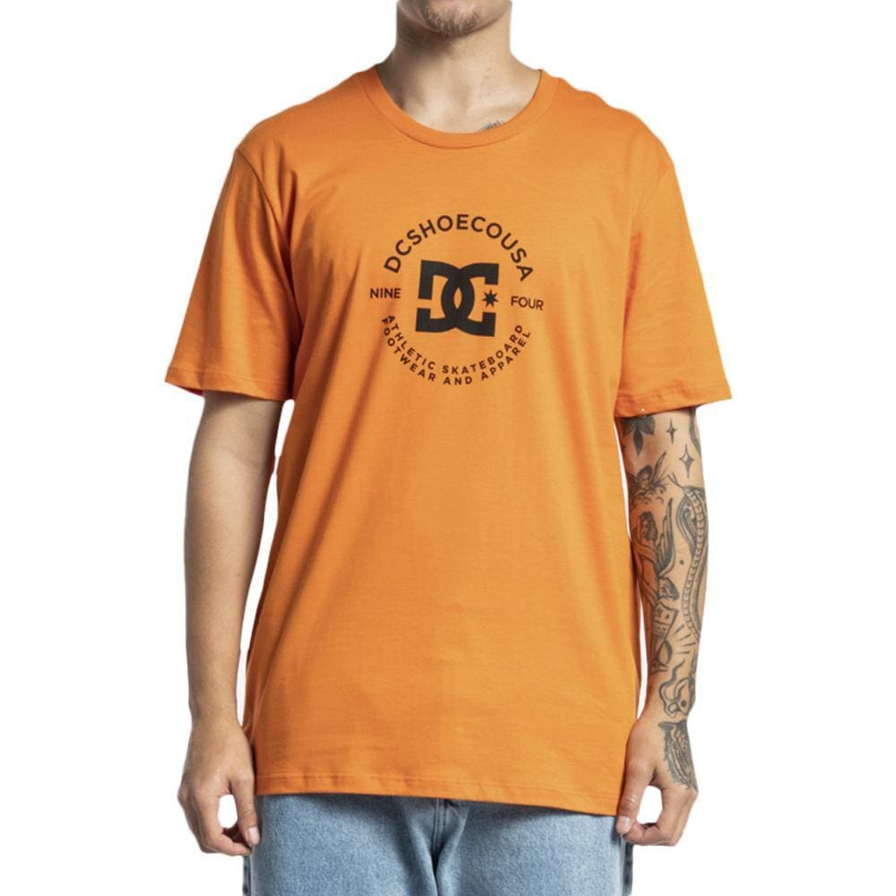 Camiseta DC Shoes DC Star Pilot Color WT23 Masculina Laranja