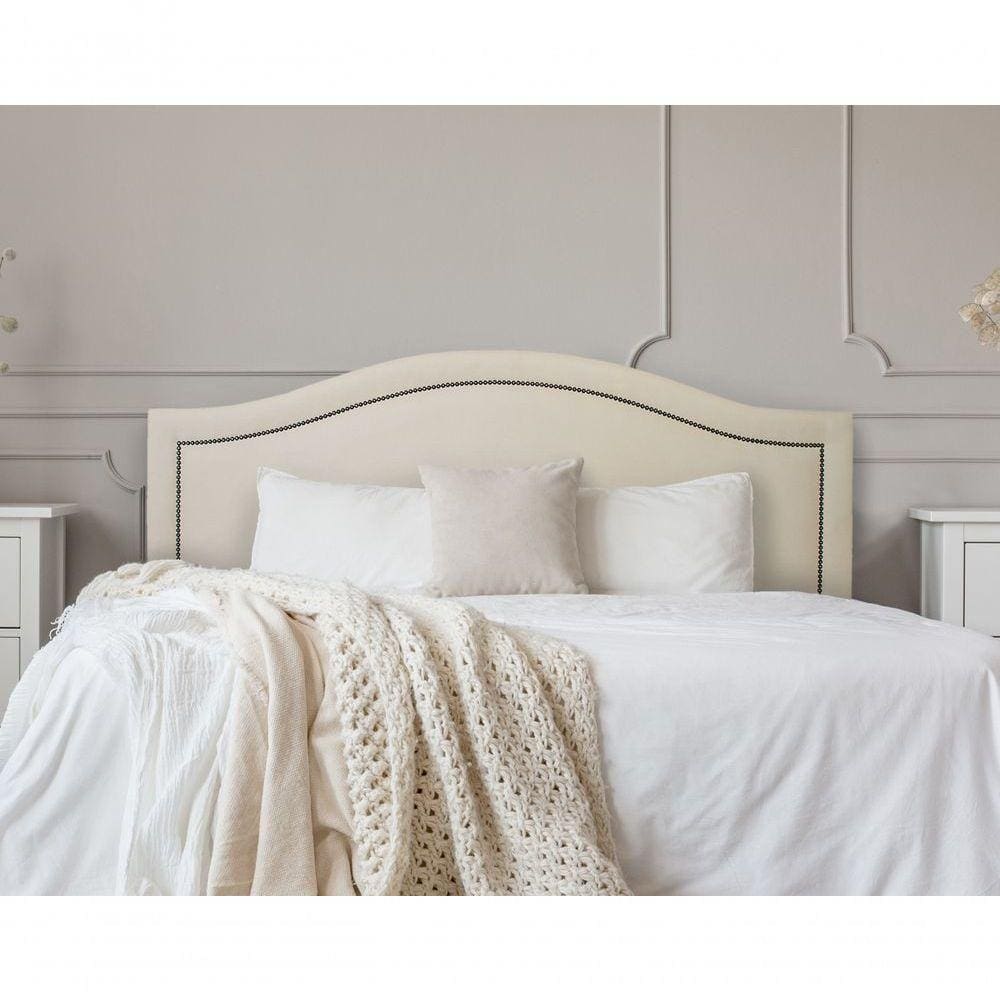 Cabeceira Casal Curva Luxo 140x60 Suede Off White - Tachas Fumê