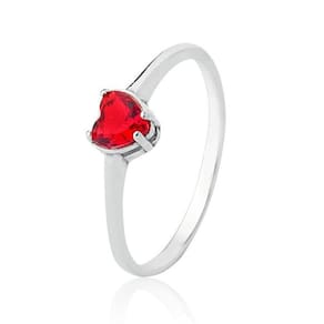 Anel Solitário de Prata Coração Cristal Vermelho