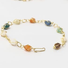 Pulseira Pedras Mistas Na Gaiola Com Montagem Dourado