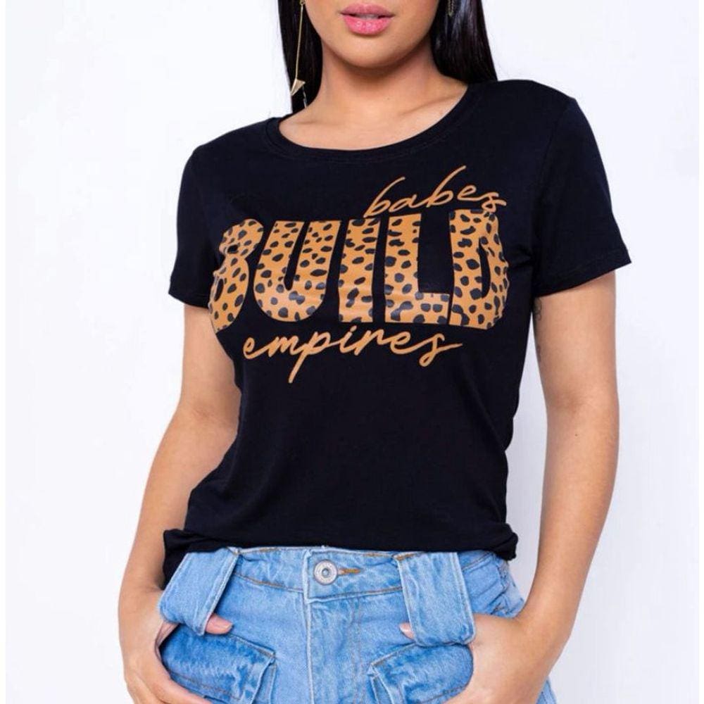 T shirt roblox girl roxa