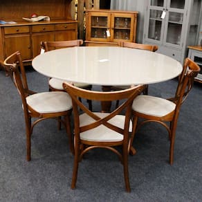 Conjunto Mesa Redonda Tampo com Vidro 120cm com 5 Cadeiras em X Prime Wood