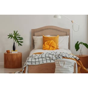 Cabeceira Solteiro Curva Luxo Suede Bege Com Tachas Fumê