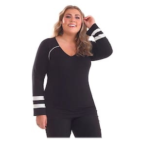 Blusa Feminina Manga Longa em Visco com Detalhe na Manga Gola "V"