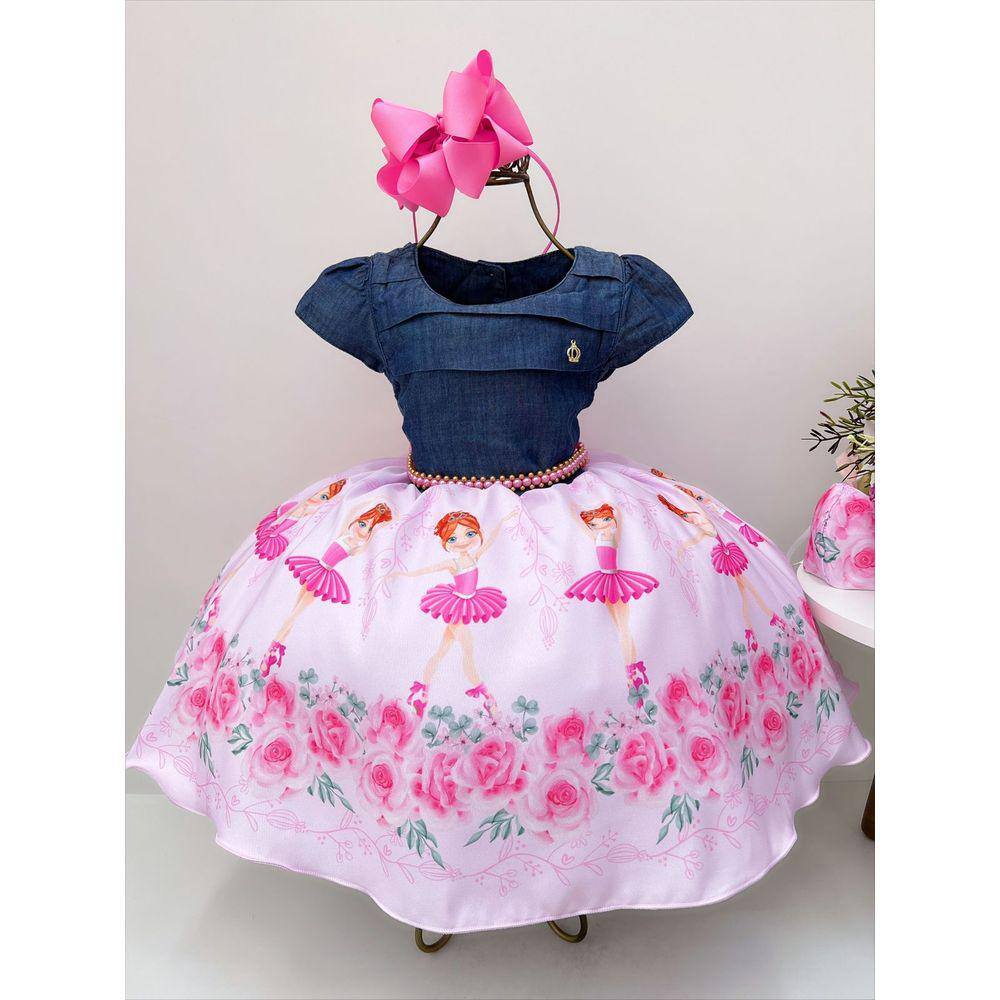 Vestido infantil rosa tema Bailarina com balões no jardim