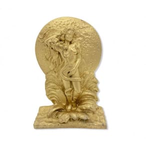 Imagem Deusa Lilith Dourada Escultura Resina 18 cm
