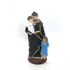 Imagem São Vicente de Paula Escultura Resina 07 cm