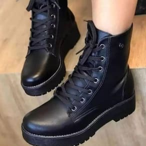 Bota Feminina Tratorada Cano Baixo Blogueira Preto Fosco