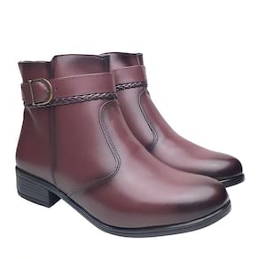 Bota Fivela Couro Cor Bordo