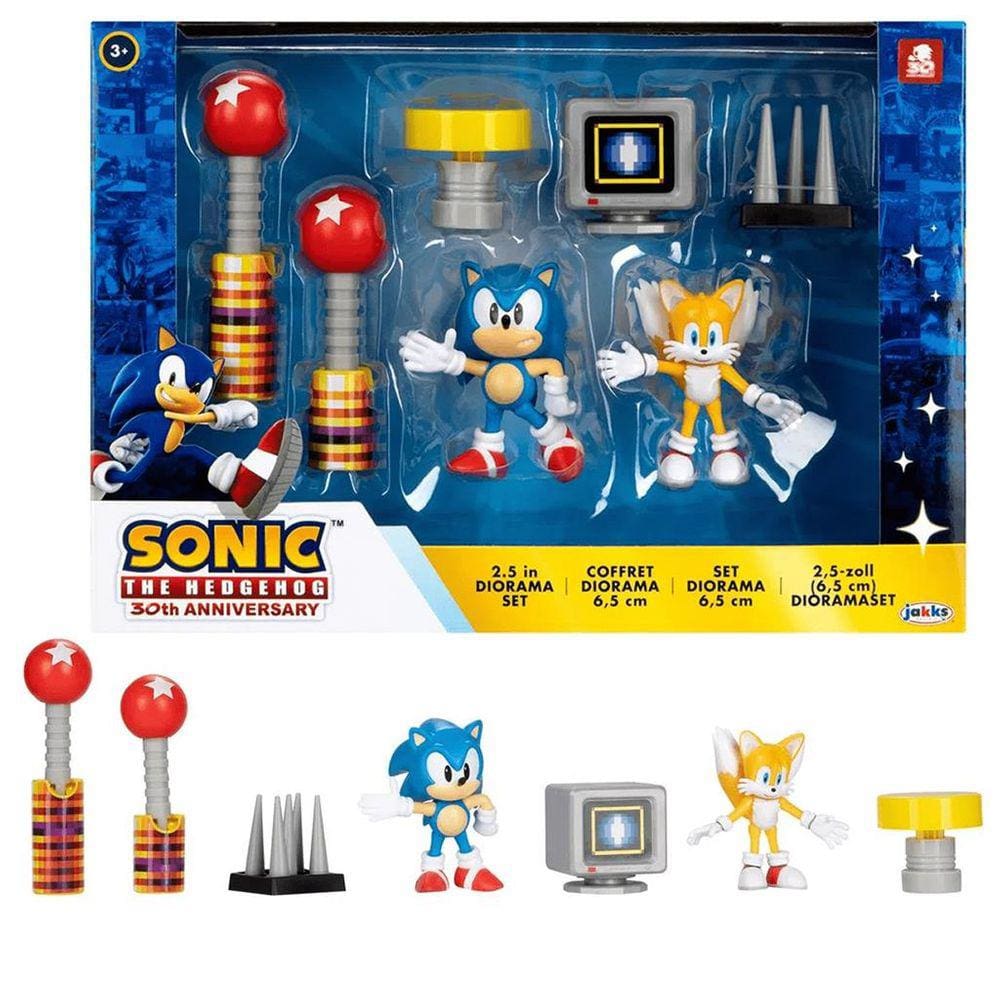 Kit com os três bonecos, Sonic com 30 cm e os menores com 20 cm.