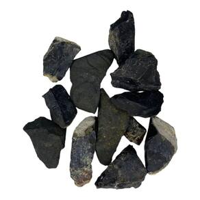 Pedra Rolada Onix Preto 6 a 7 cm Pacote 200g