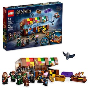 Kit de montagem LEGO Harry Potter Hogwarts Magical Trunk 76399; brinquedo legal e colecionável com minifiguras de personagens populares dos filmes de