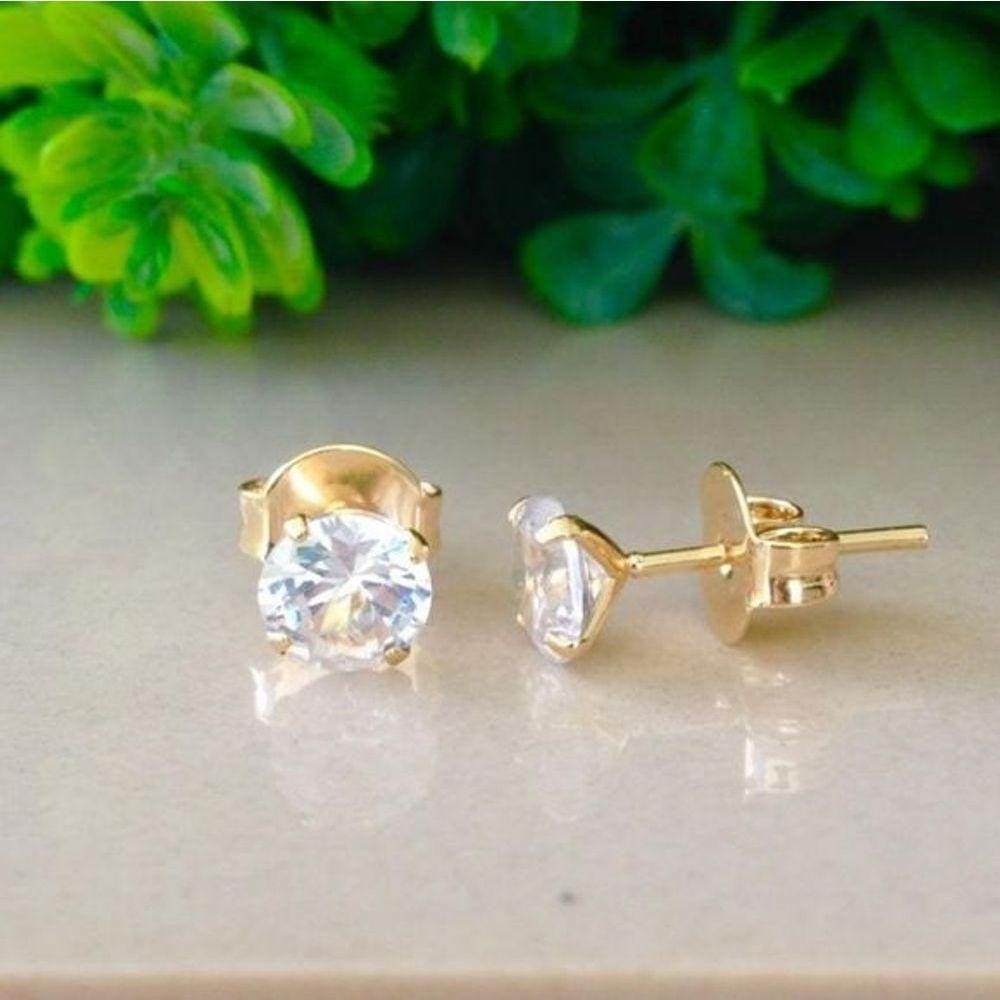 Brinco Ponto De Luz 5Mm Banhado A Ouro