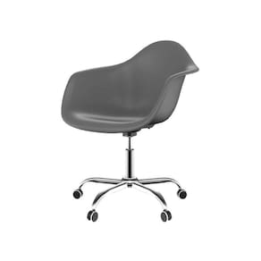cadeira eames arm e konkret e cromada
