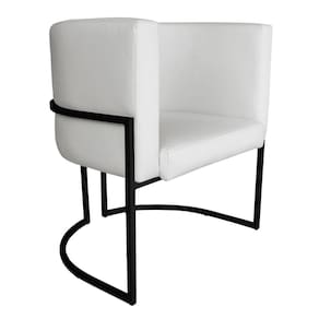 Poltrona Decorativa Luana Base Preta PU Branco - Montanaris Decor
