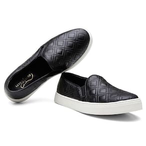 Slip On de Couro Feminino Texturizado Calce Facil Elastico Solado Borracha