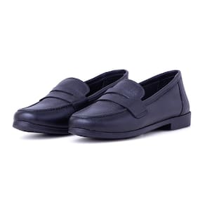 Mocassim Feminino Minimalista Couro Com Recorte Confortavel Blogueira Moderno